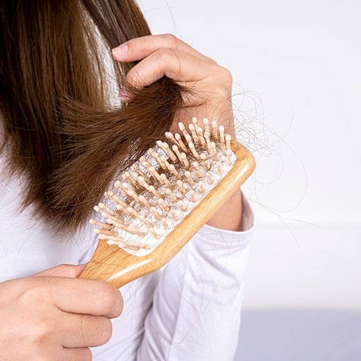 Como prevenir e tratar a queda de cabelo